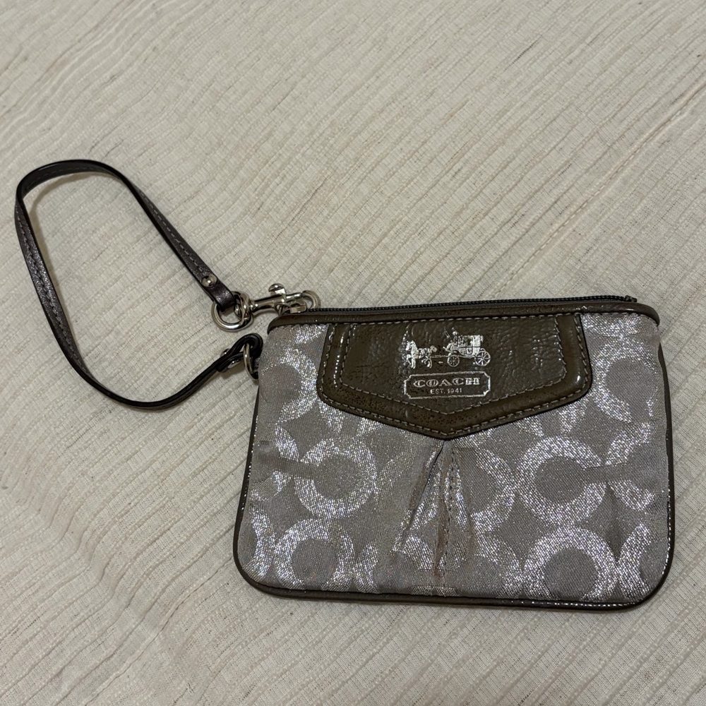 Coach Metallic Signature Wristlet - Silver/Brown
